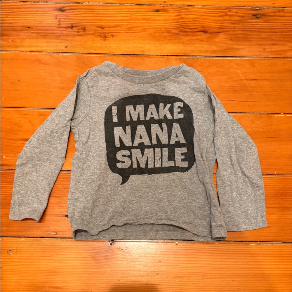 The Children's Place Gray Long Sleeve Tee “I Make Nana Smile”, size 3T